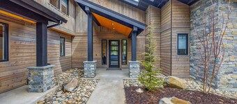 Family Time Together Is the Real Luxury + Arrive & Leave at 1PM