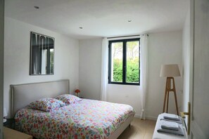 3 間睡房、熨斗/熨衫板、Wi-Fi、床單