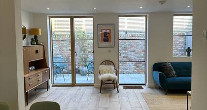 Ideal Bristol Getaway - 3 bed Harbourside Home