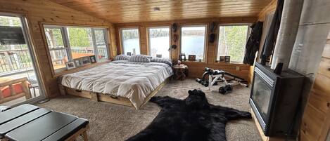 5 bedrooms, bed sheets