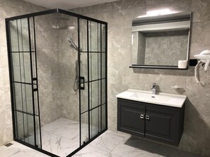 Ducha, cabezal de ducha tipo lluvia, artículos de tocador gratuitos