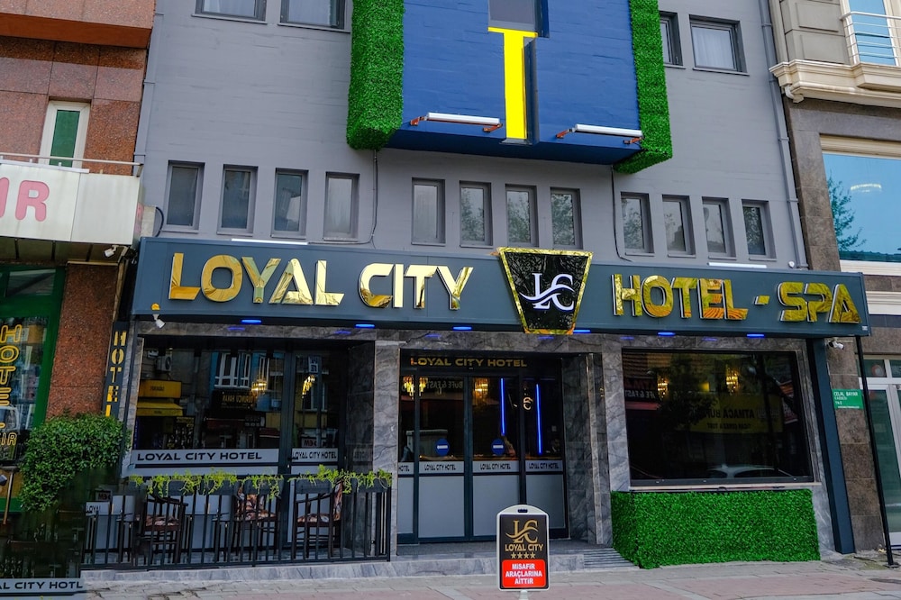 Loyal City Hotel