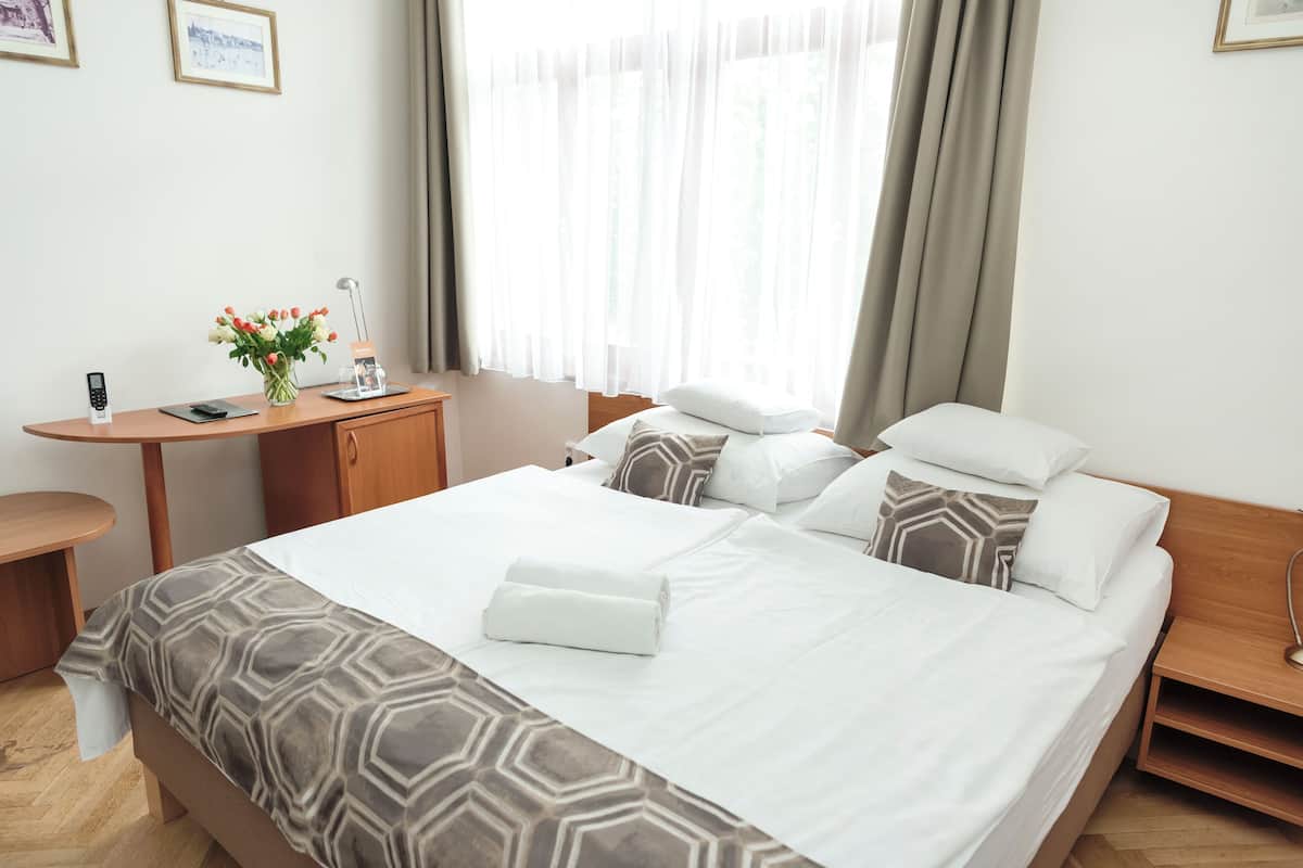 1 habitación, minibar, caja de seguridad en la habitación y escritorio