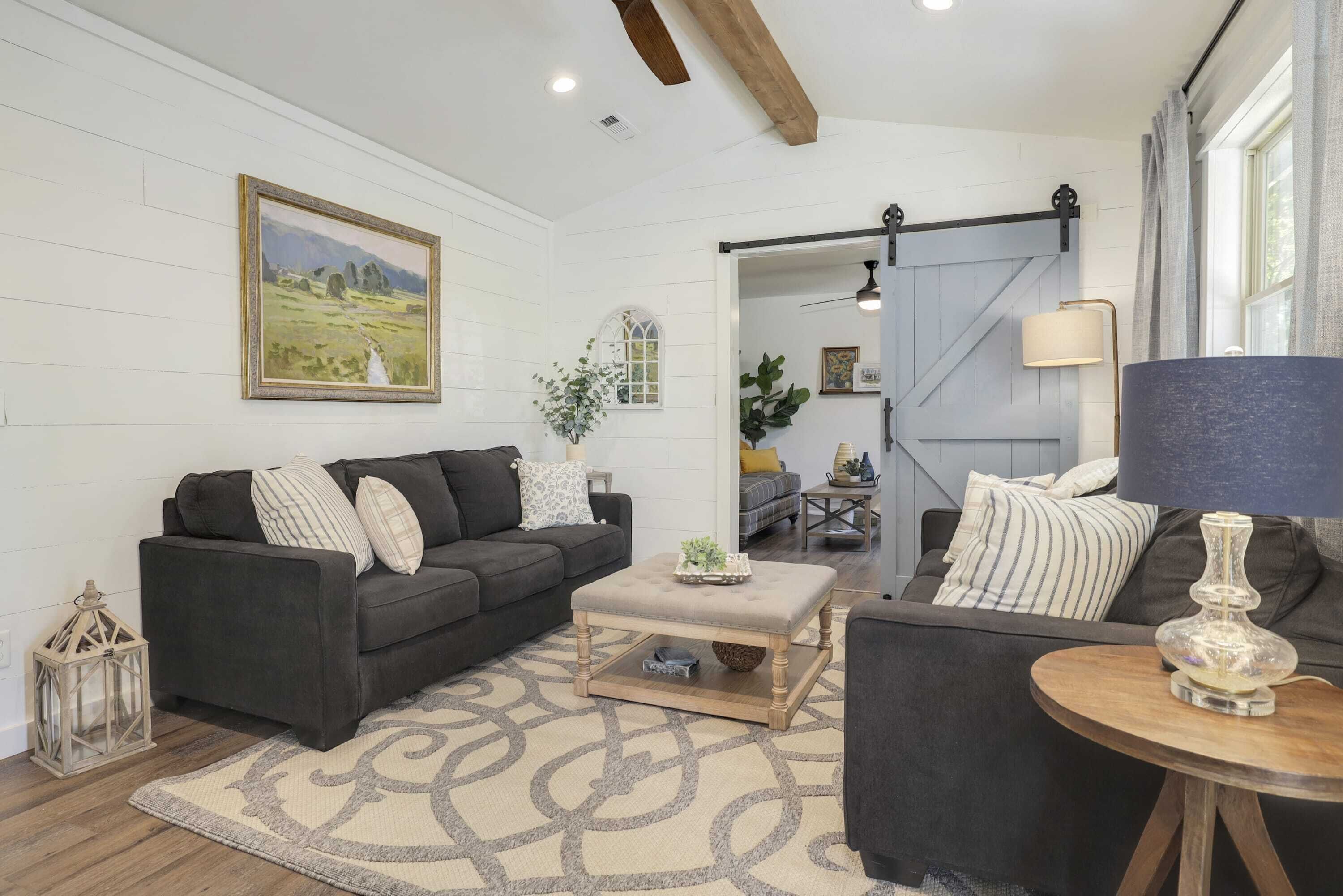 Eagle Bend - Modern Farmhouse on Beaver Lake