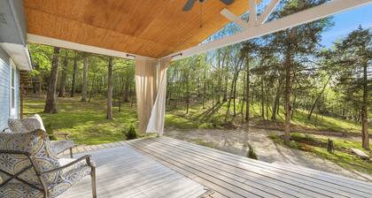 Eagle Bend Modern Farmhouse | Beaver Lake