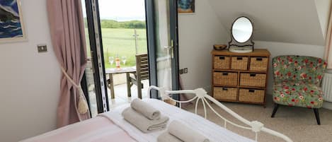Cottage | 4 slaapkamers, gratis wifi, individueel gedecoreerd