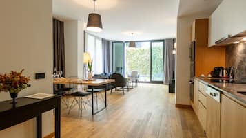 DELUXE GARDEN VIEW TERRACE 1+1 | Pemandangan taman