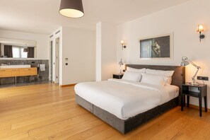 PRESIDENTIAL BOSPHORUS PENTHOUSE 3+2 | Hochwertige Bettwaren, Daunenbettdecken, Zimmersafe