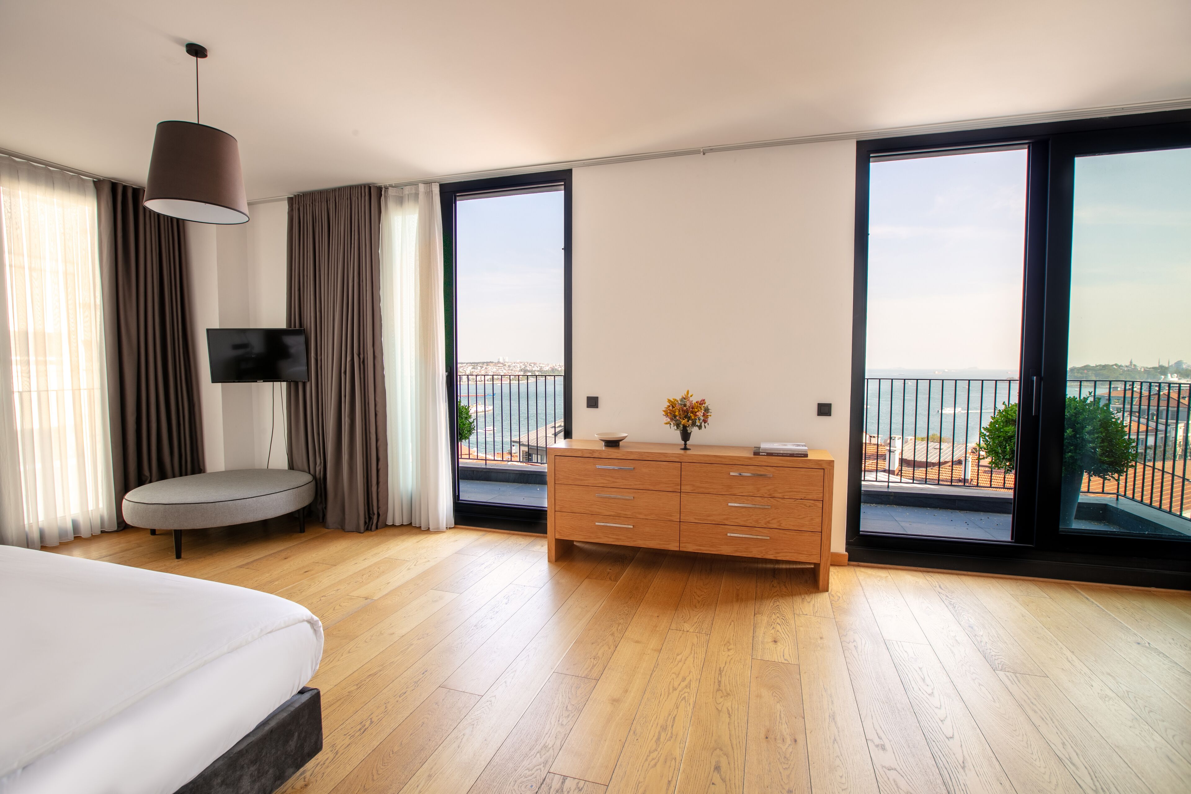 เพรสซิเดนเชียลเพนท์เฮาส์, 3 ห้องนอน, ปลอดบุหรี่, วิวทะเล | เครื่องนอนระดับพรีเมียม, ผ้านวมขนเป็ด, ตู้นิรภัยในห้องพัก