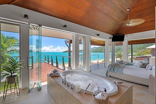 Anusara - Airlie Beach