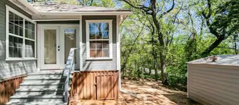 Secluded 5 Bed Cottage on Lake Texoma, Pet Friendly