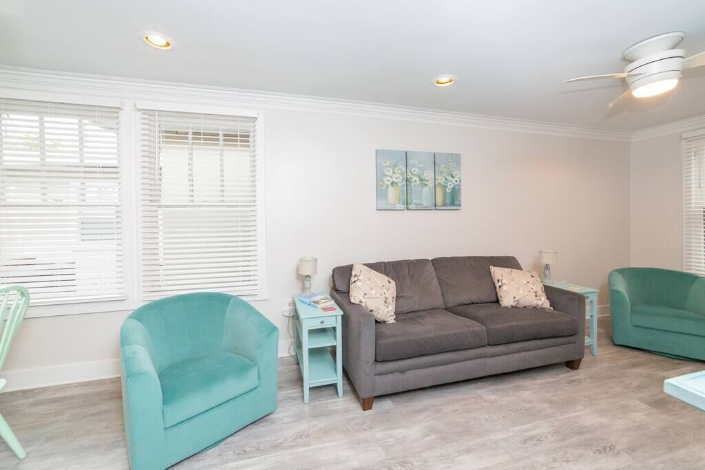 Lost At Sea - Pet Friendly Bungalow