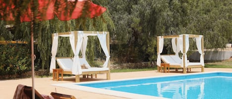 Outdoor pool, pool loungers