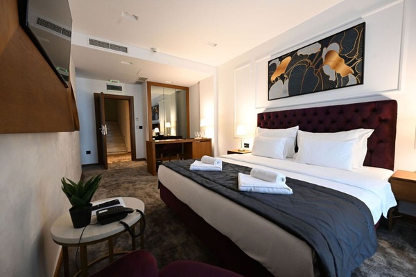 Classic Double or Twin Room | 1 bedroom, hypo-allergenic bedding, minibar, in-room safe