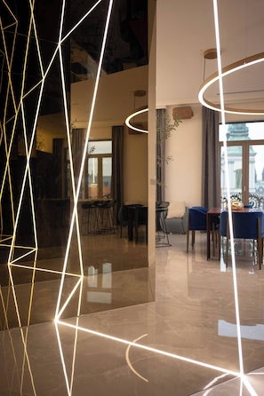 Appartement, 2 chambres, cheminée, vue ville | Intérieur