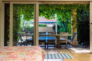 House, Accessible, Smoking | 6 bedrooms - Beautiful 2 Story Manor Close to Beach and all (Glenelg)