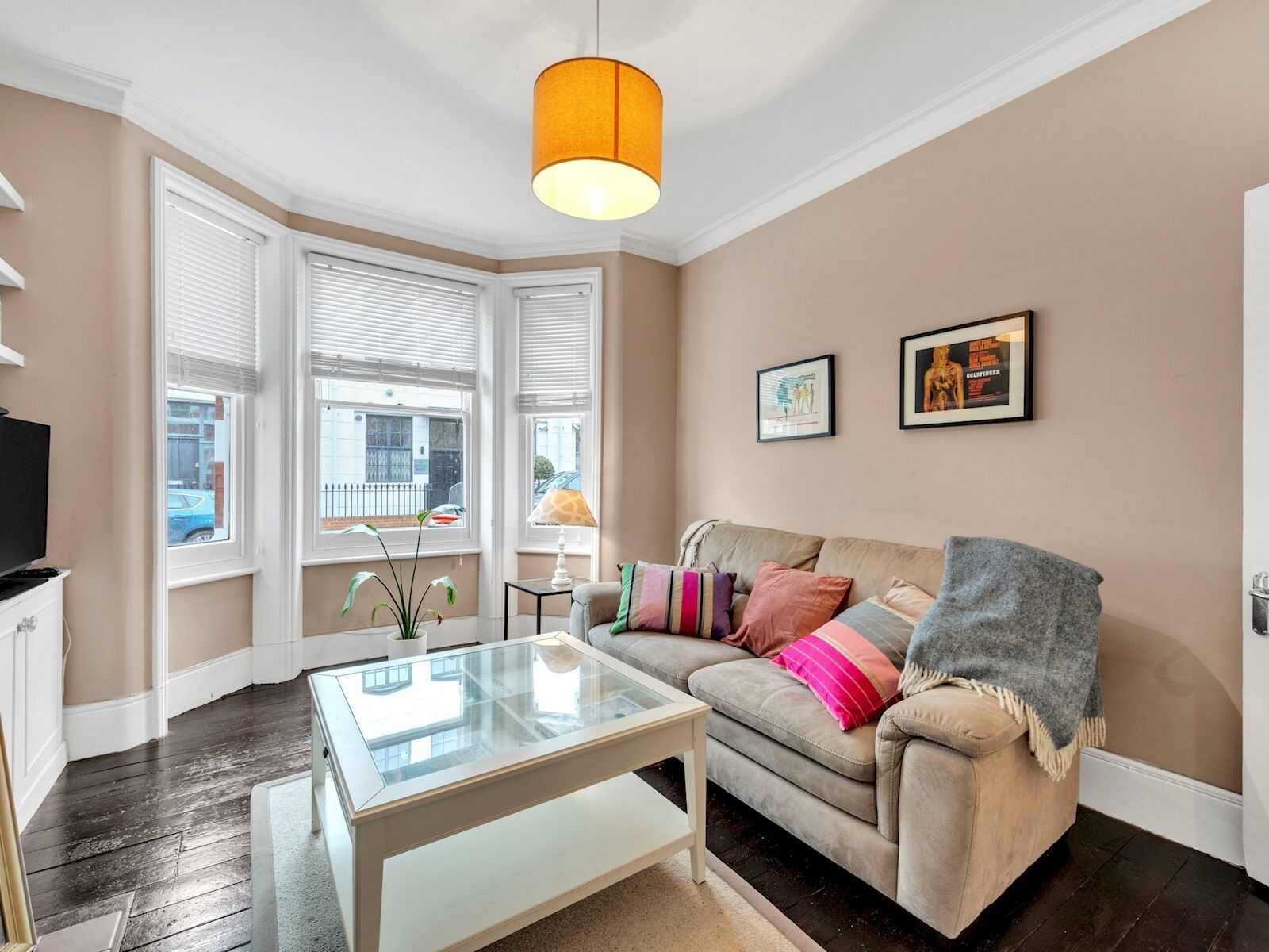Pass the Keys | Beautiful Spacious Flat in Fulham