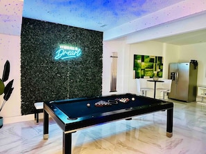 Spielezimmer
