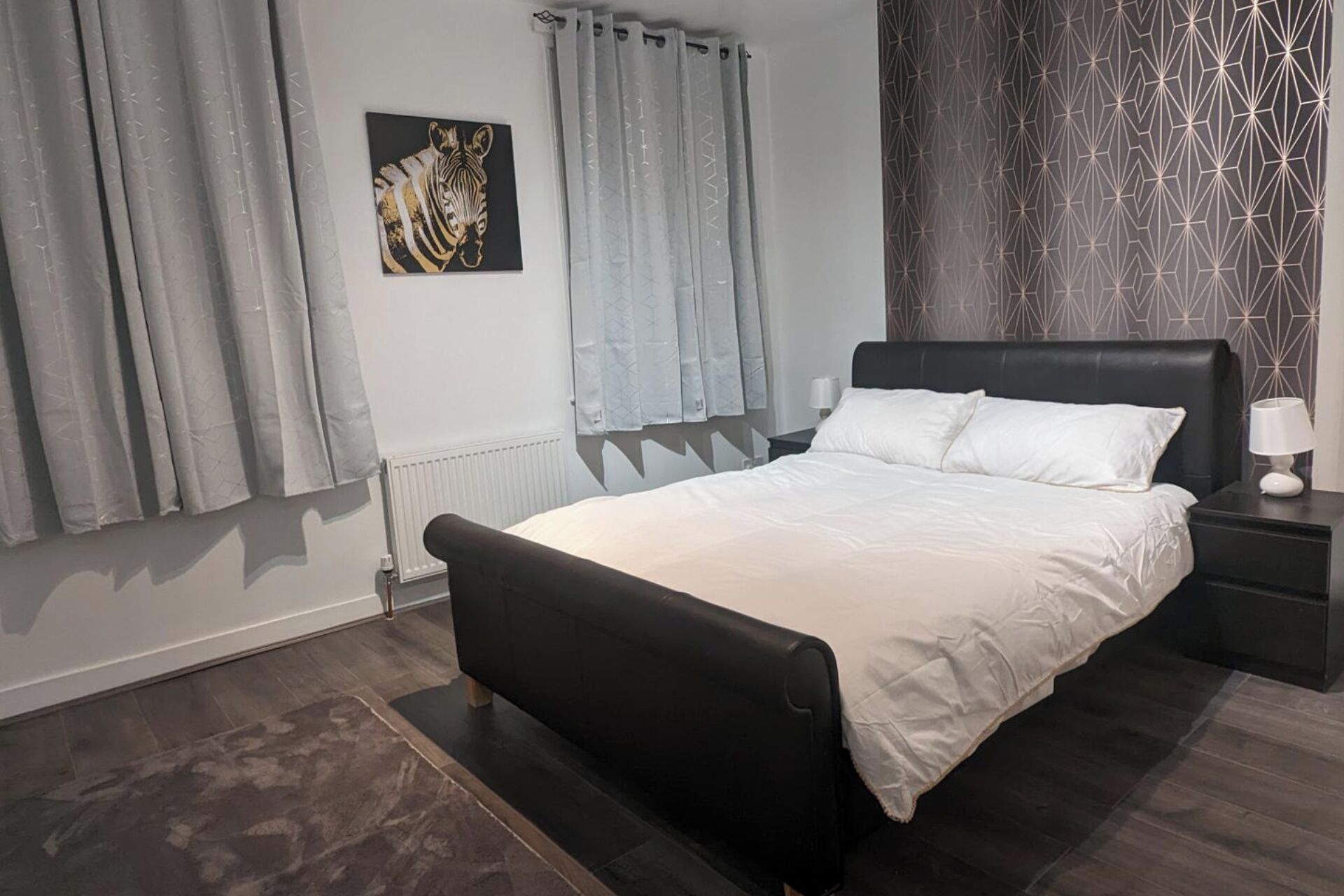 4 多间卧室、熨斗/熨衣板、免费 WiFi、床单