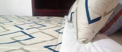 6 chambres, Wi-Fi gratuit, draps fournis