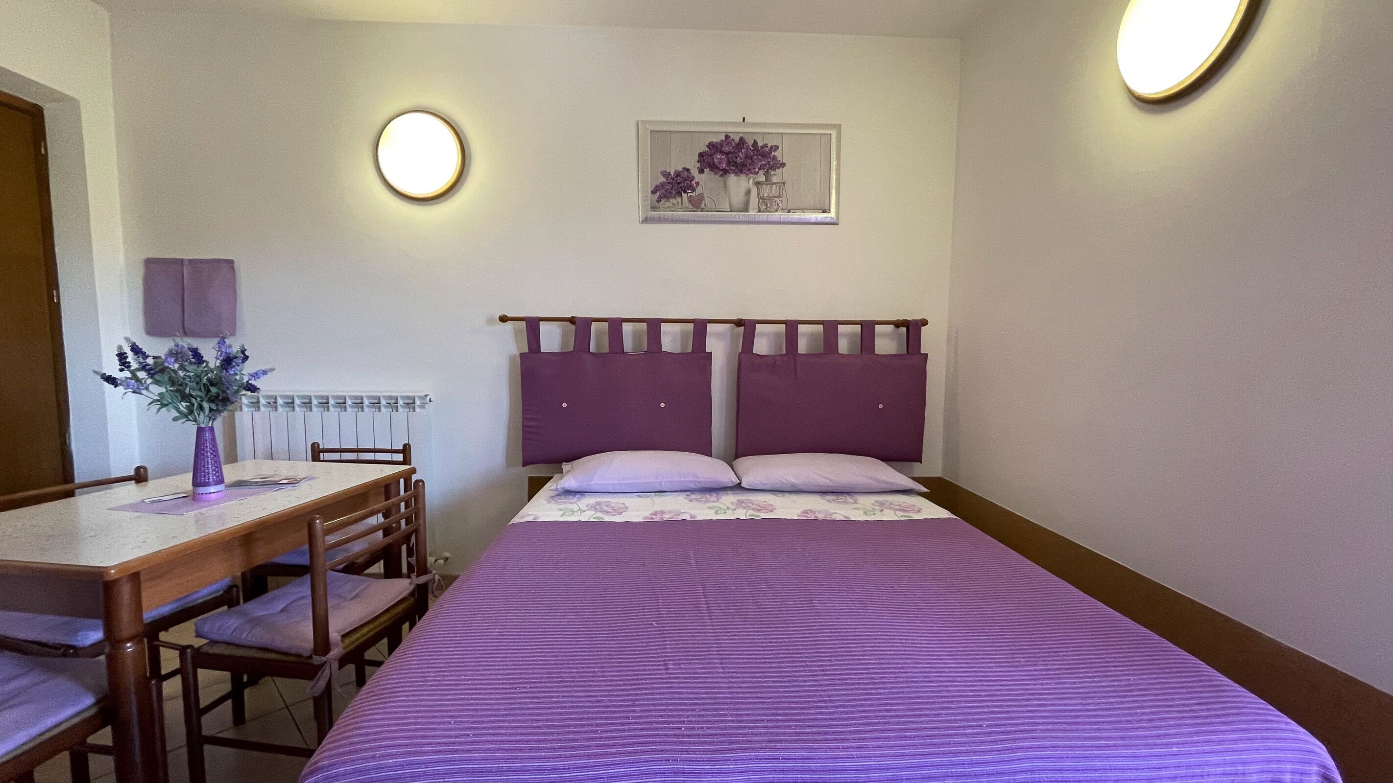 Apartment in the countryside outside Assisi with swimming pool and parking