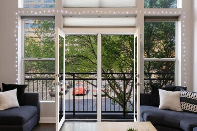 Two Story Condo in Downtown Raleigh | Free Parking