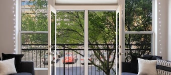Two Story Condo in Downtown Raleigh | Free Parking