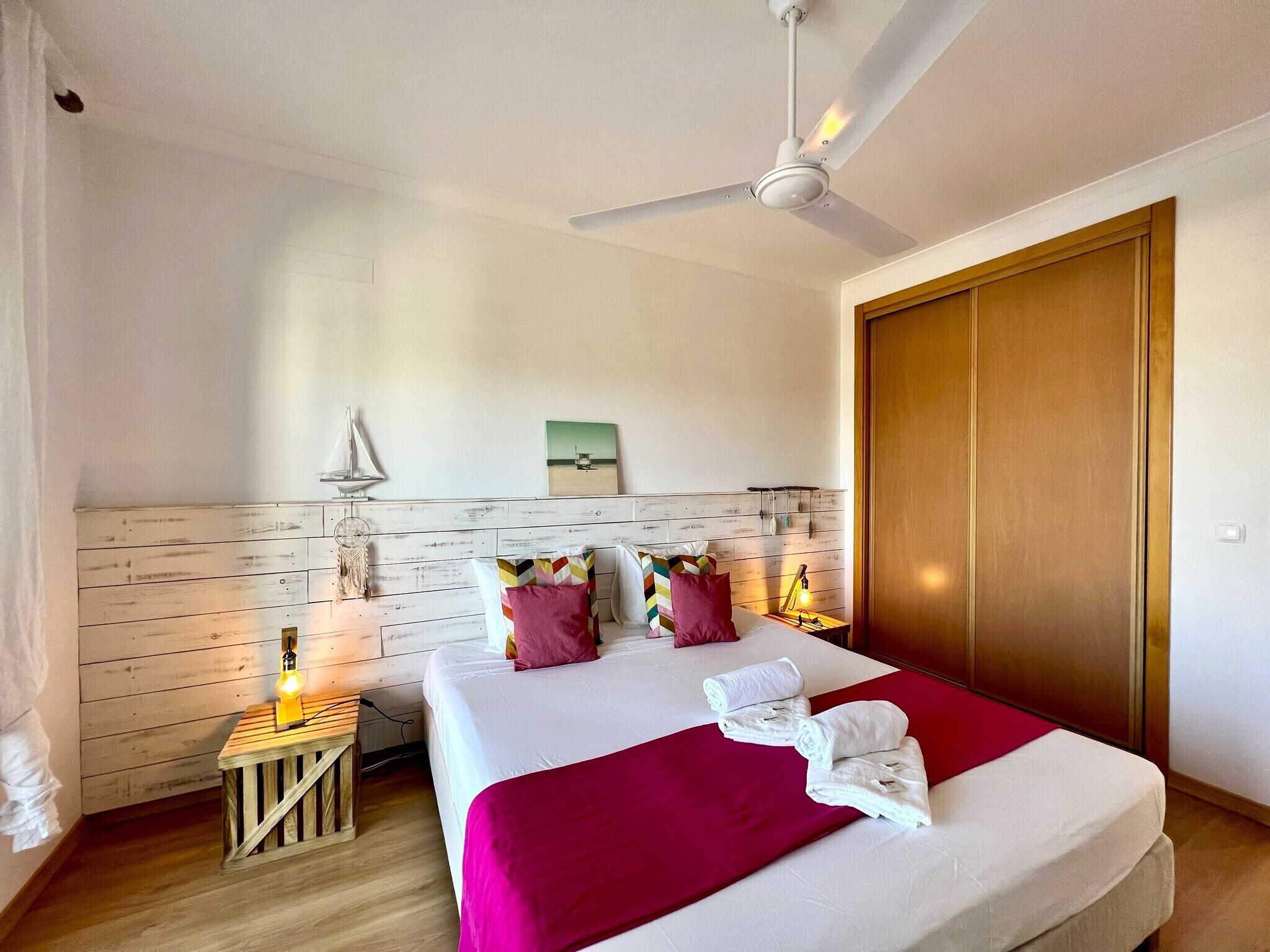 Iron/ironing board, free WiFi, bed sheets