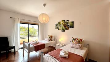 2 dormitorios, tabla de planchar con plancha, wifi gratis y ropa de cama