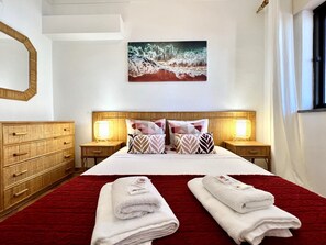 2 bedrooms, iron/ironing board, free WiFi, bed sheets - VILAMOURA PALM TREE WITH POOL by HOMING (Vilamoura)