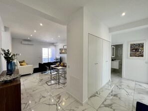 Interior - FARO DELUXE by HOMING (Faro)