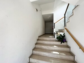 Interior - ALCANTARILHA VILALUX by HOMING (Alcantarilha)