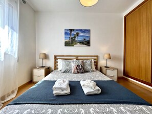 2 bedrooms, iron/ironing board, free WiFi, bed sheets - ALCANTARILHA VILALUX by HOMING (Alcantarilha)