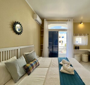 Iron/ironing board, free WiFi, bed sheets - ALBUFEIRA SUNSET WITH POOL by HOMING (Albufeira)