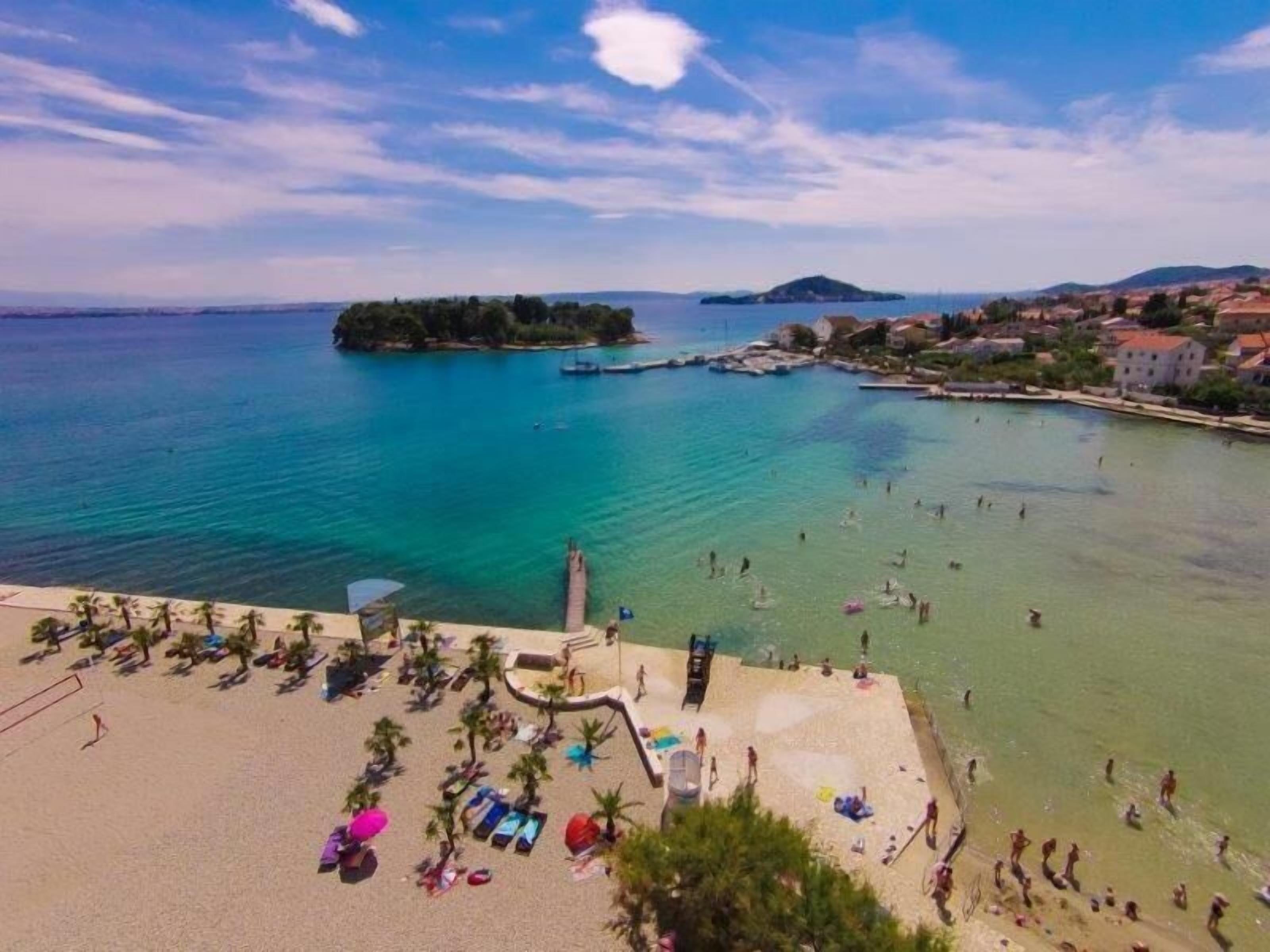 Apartment, 3 Bedrooms, Balcony, City View | Beach