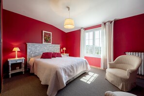 6 bedrooms, iron/ironing board, free WiFi, bed sheets - La Maison du Rouge Gorge - Maison climatisée avec piscine (Pontevès)