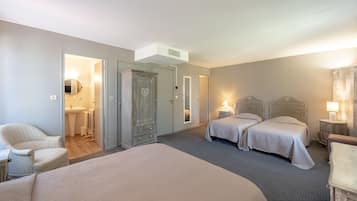 6 quartos, ferros/tábuas de passar roupa, Wi-Fi de cortesia