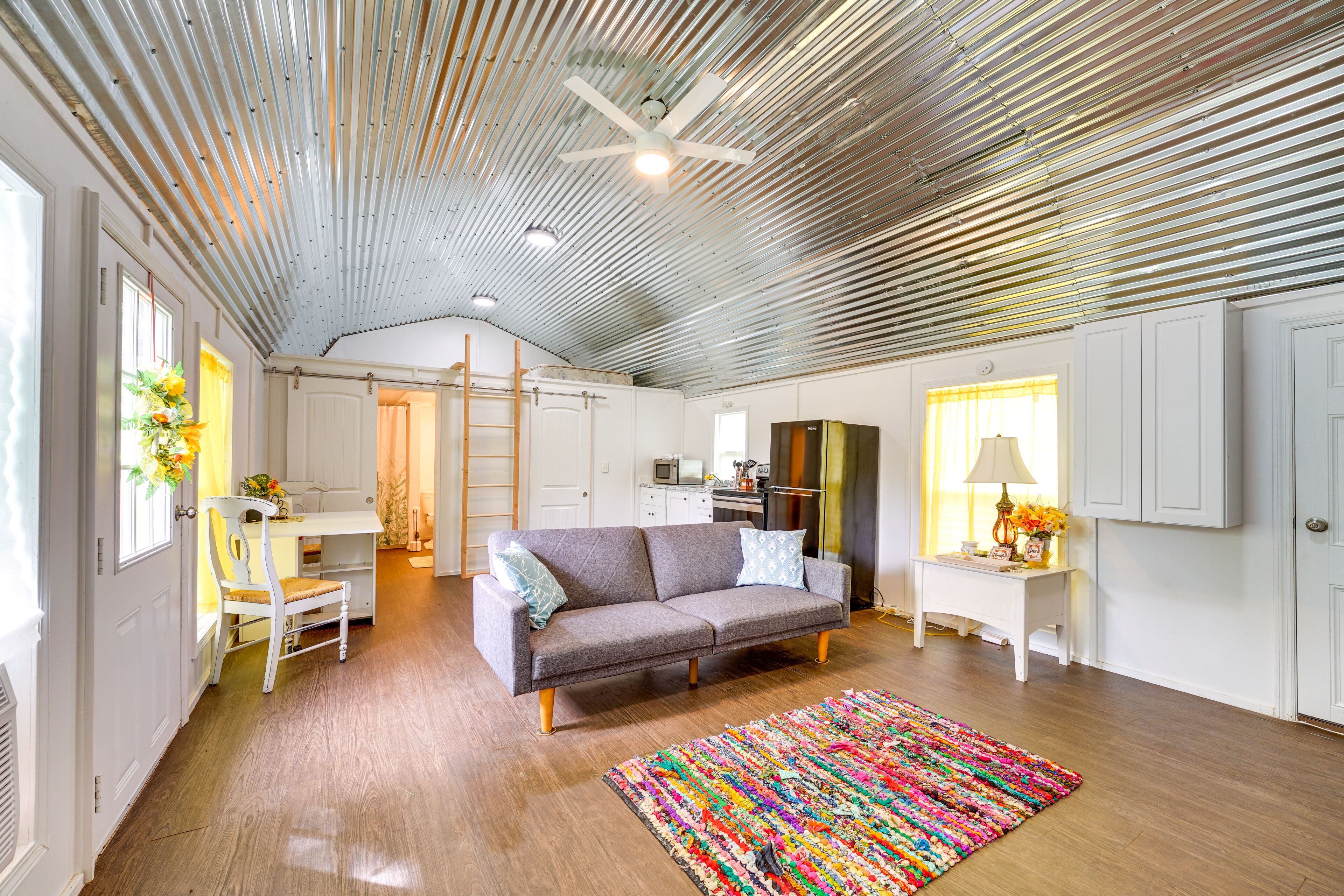 Peaceful Cabin Near Lake Texoma w/ Fire Pit!