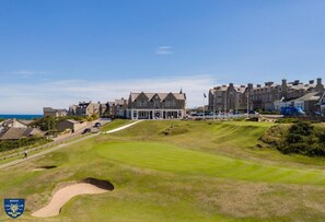 Nhà, nhiều giường | Golf