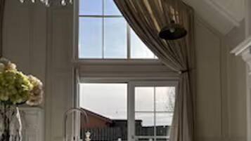 House, Multiple Beds | Interior