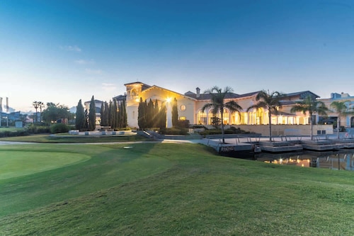 Villa with private pool and jacuzzi - EN10LT