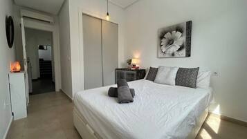 2 dormitorios, tabla de planchar con plancha, wifi y ropa de cama