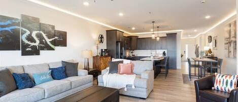 Televisión, chimenea