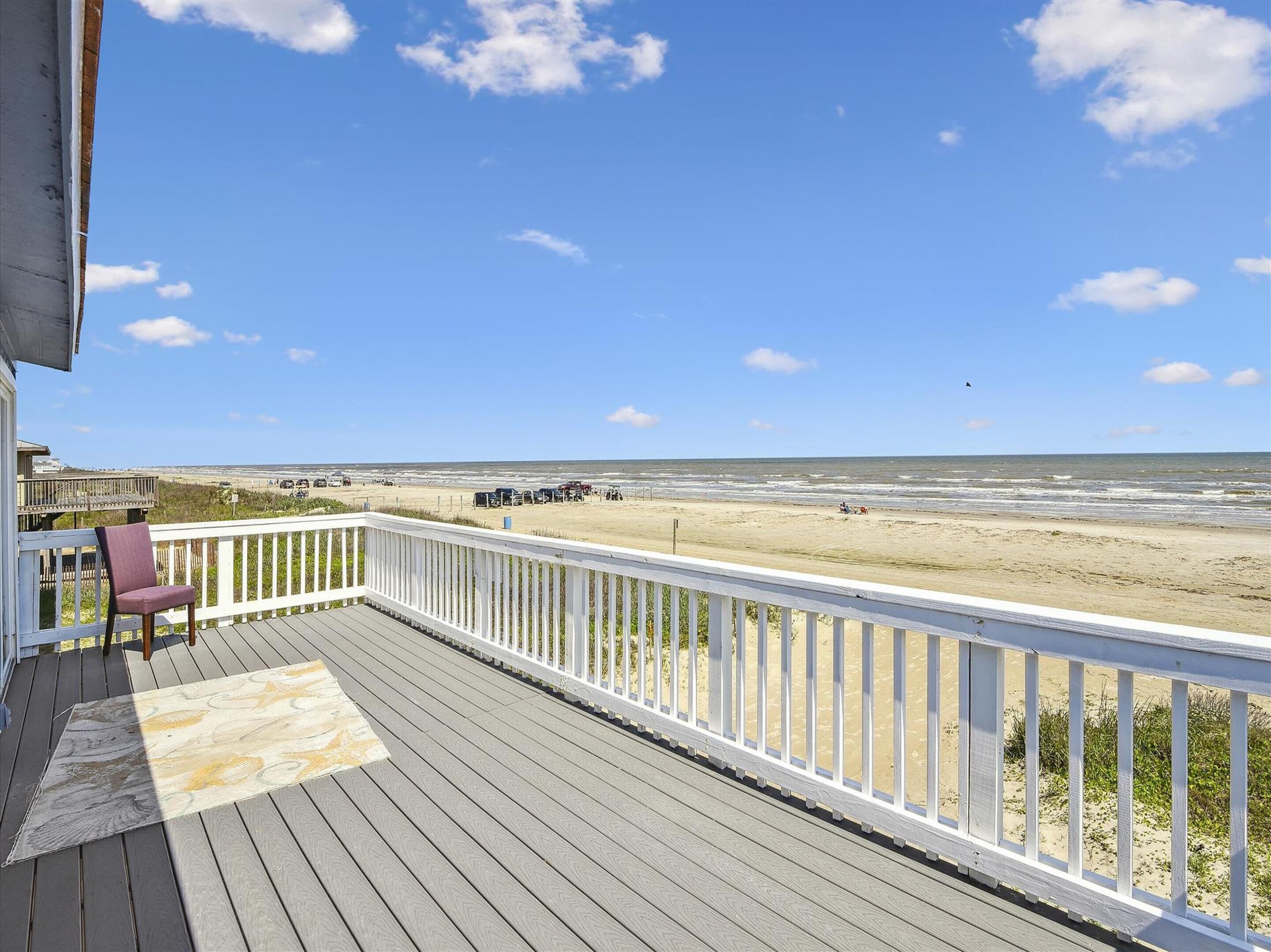 Beachfront Retreat | Gulf Views + Near Area Dining & Fun!