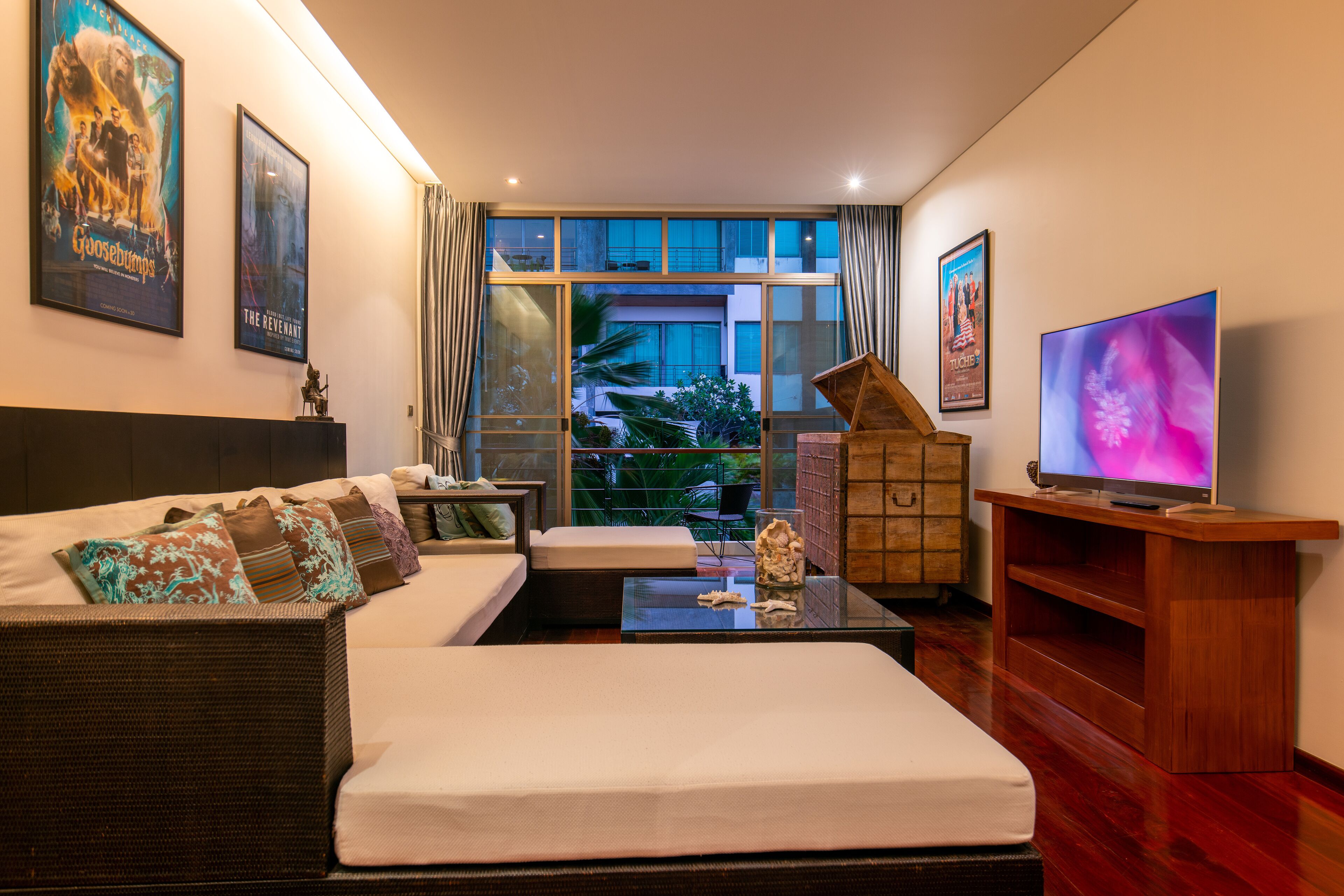 Exclusive Villa | Living area | Smart TV