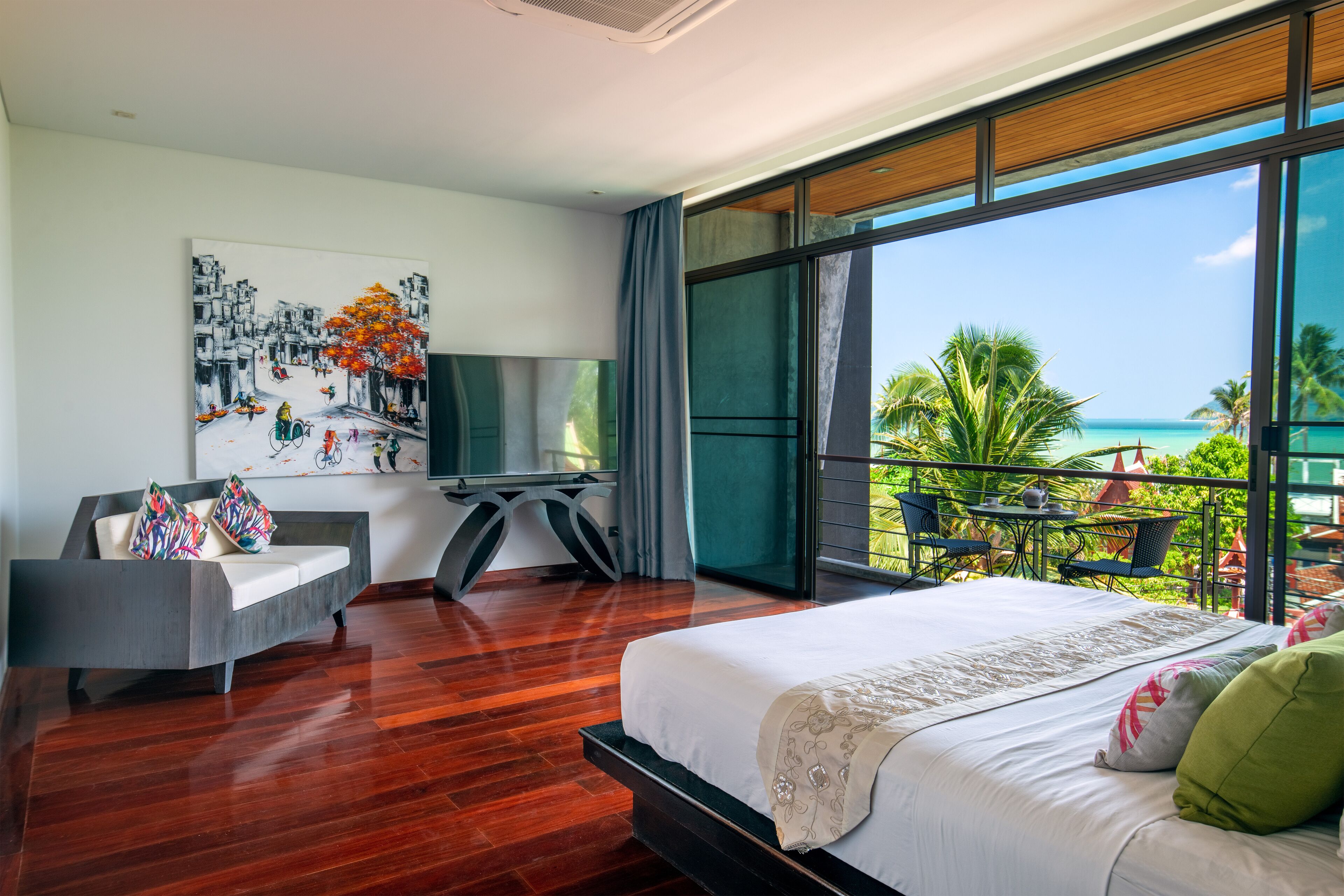 Exclusive Villa | 4 bedrooms, in-room safe, individually decorated, individually furnished