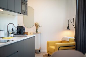 Deluxe-studiolejlighed | Premium-sengetøj, dundyner, senge med topmadrasser, individuelt design