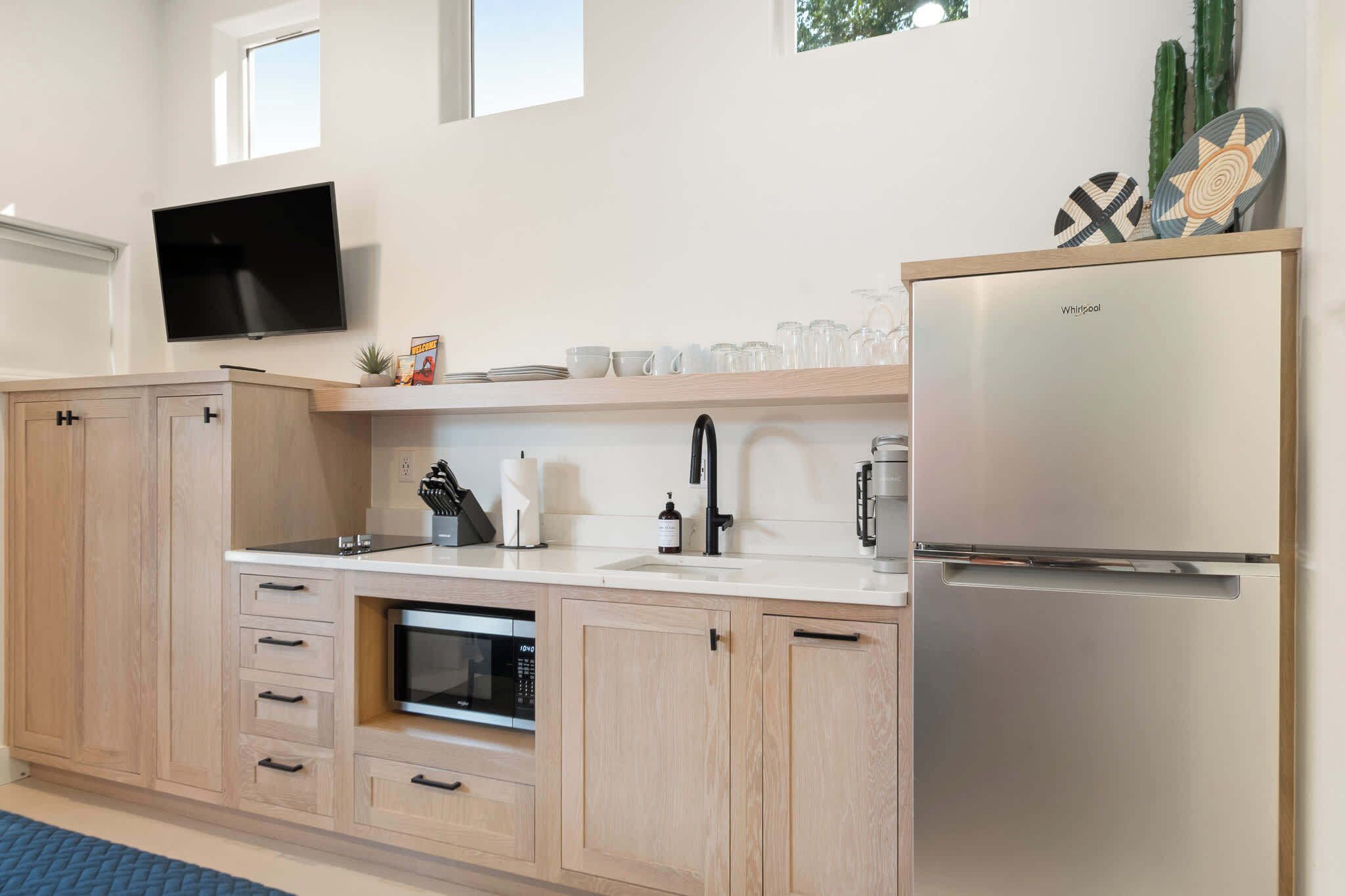 Refrigerador, microondas, horno, placa de cocina