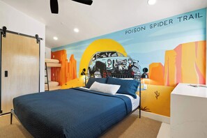 1 bedroom, desk, WiFi, bed sheets