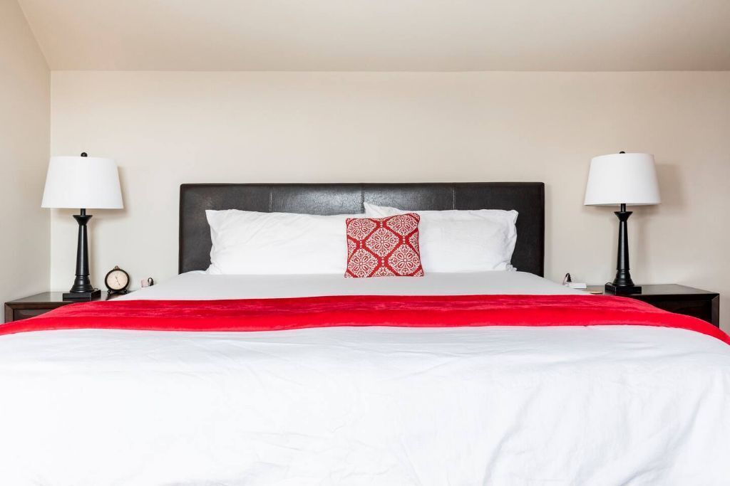 Inn at 84 Honeycrisp: Cozy 1BR private bath